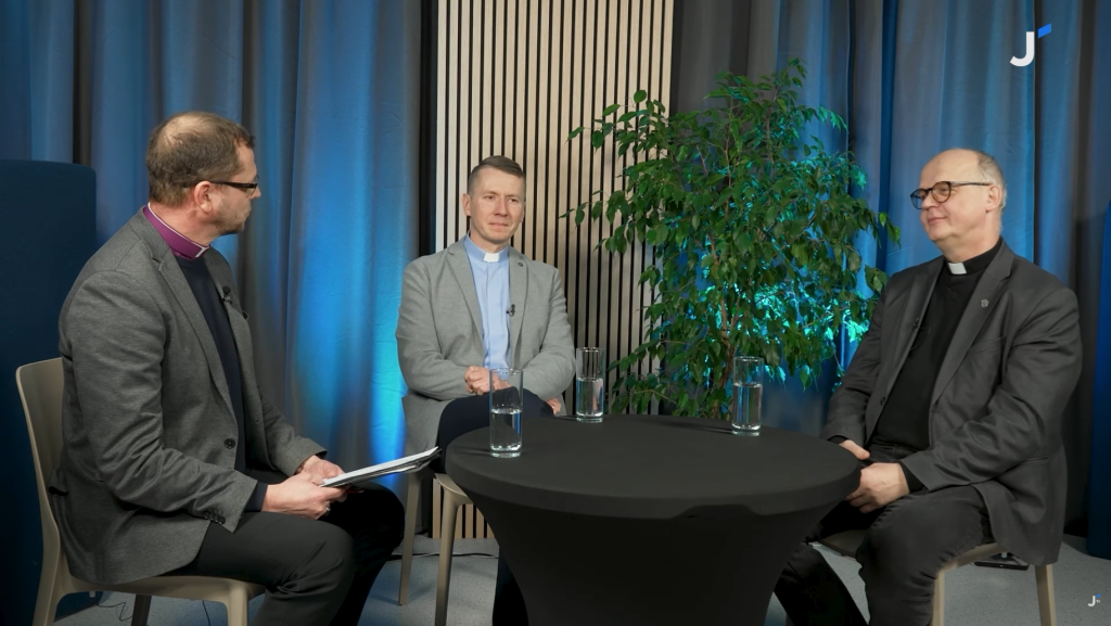 “Tuvāk” Lielie jautājumi, Arhibīskaps Rinalds Grants, Jānis Cepurītis, Elijs Godiņš.